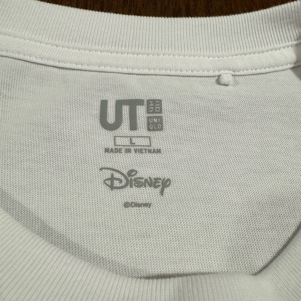 Disney Uniqlo Alice in Wonderland Shirt - Large - Picture 5 of 7